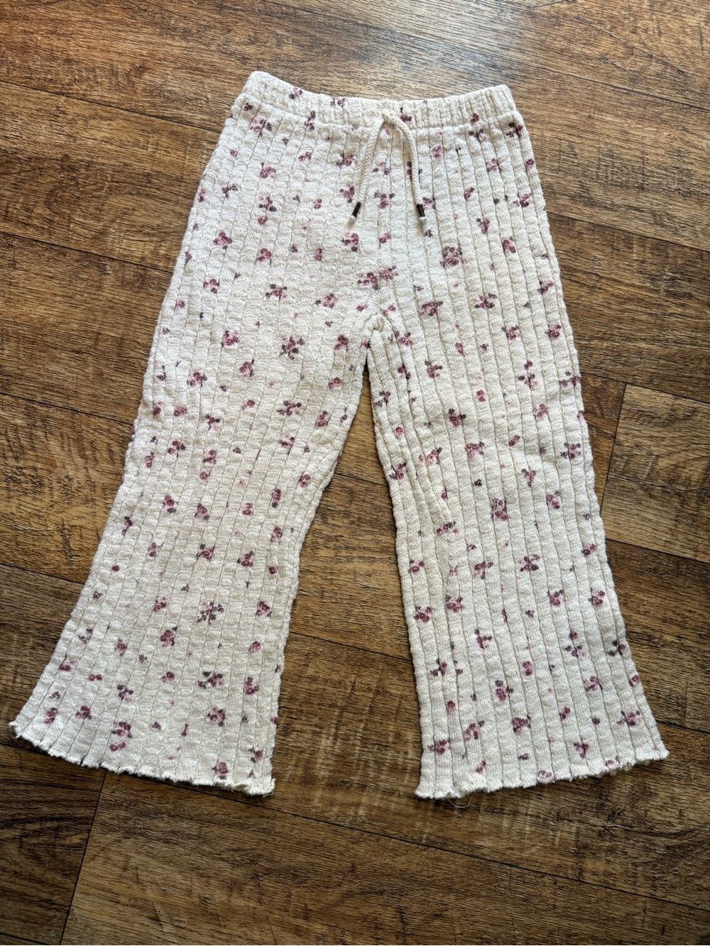 Zara Cream Knit Floral Ribbed Kids Pants with Pink Flowers